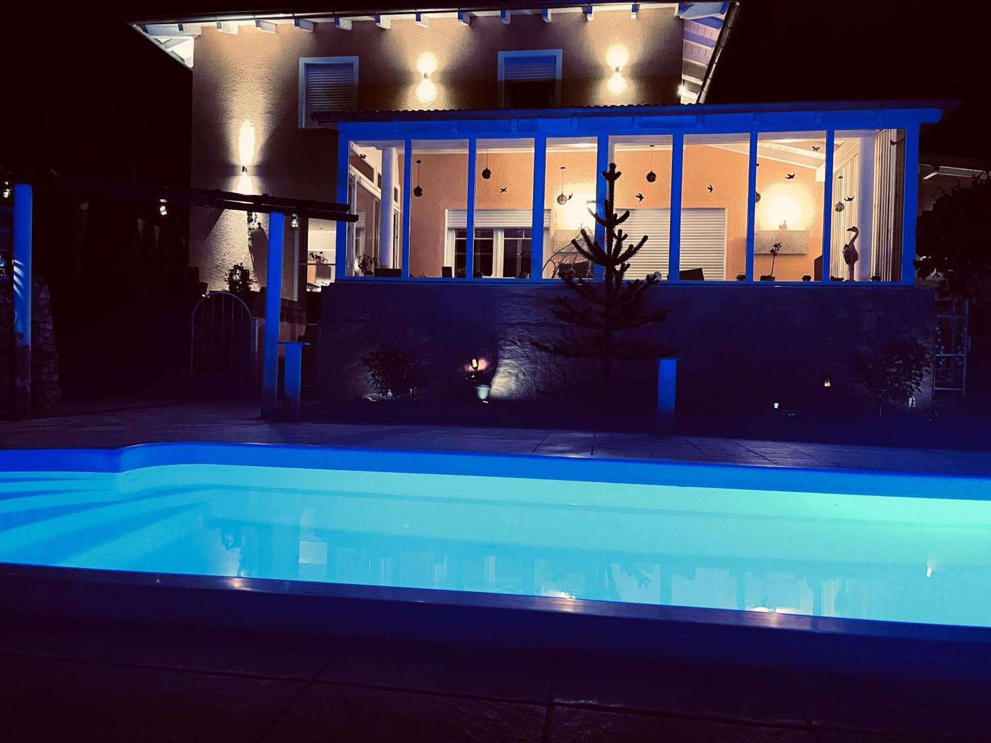 5 Sterne Centurion Ferienhaus Villa 2 Pools 86 Zoll Tv Aldersbach Екстер'єр фото